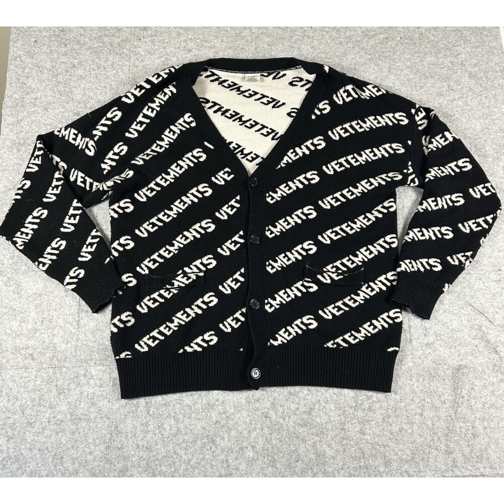 Vetements Garderobe HIVER2021 Pret-A-Porter Demna Gvasalia Cardigan Sweater LRG